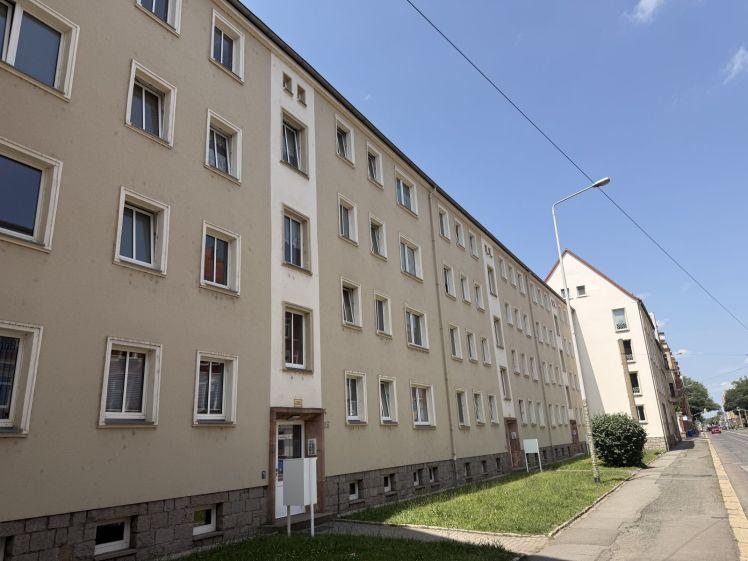 Schöne 2-Raumwohnung mit Balkon, Stpl. und neuer EBK! Tageslichtbad! - Foto 1