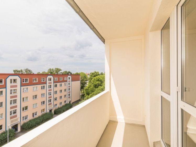 Zwei Balkone / Große Wohnung / Ruhige Lage - Photo 1