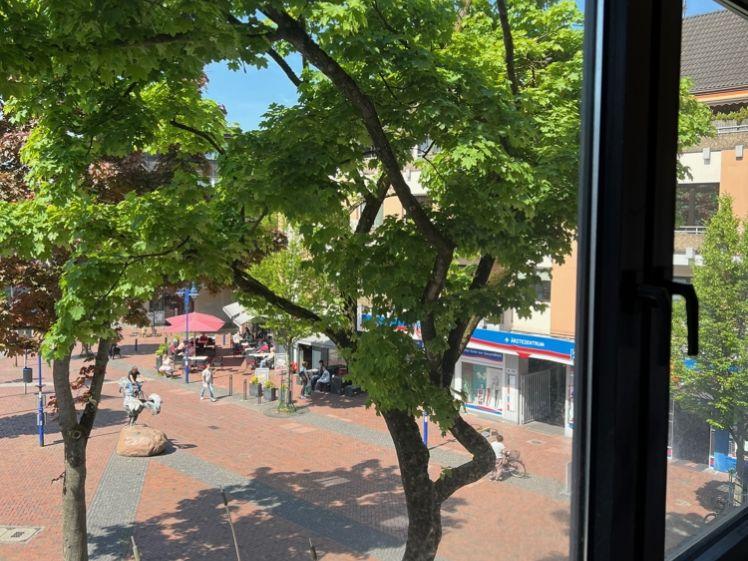 3-Zimmer Wohnung im 2. OG eines MFH in zentraler Lage von Meiderich - Photo 1