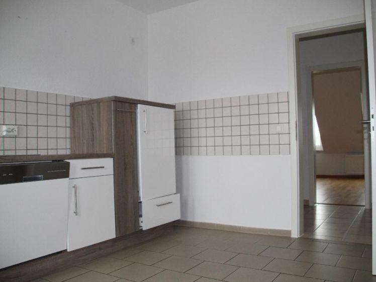Großzügige 2,5-Zimmer-DG-Wohnung mit EBK und Kaminofen - Ab sofort - Foto 1
