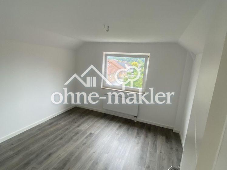 Zentrale 3 Zimmer Wohnung in Lohmar, Klimaanlage, Balkon - Photo 1