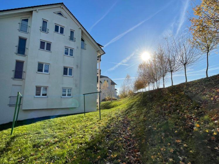 Balkon/ Bad mit Fenster / sep. WC u.v.m. !! - Foto 1