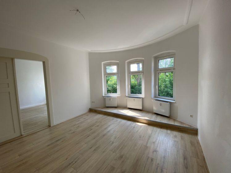 Geräumige 5-Raum-Wohnung - Foto 1