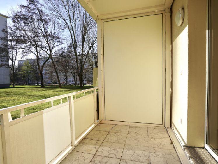 Balkon / Aufzug / Offene Küche - Photo 1