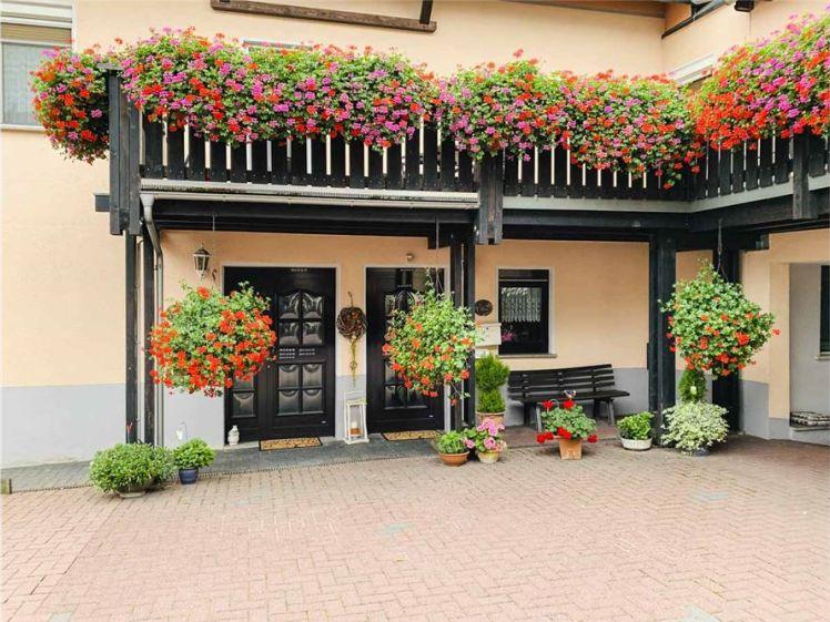 4-ZKB-Wohnung mit Terrasse, Einbauküche und Stellplatz - Photo 1