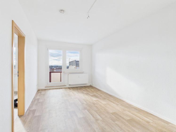 3-Raum-Wohnung mit Balkon auf dem südlichen Sonnenberg - Foto 1