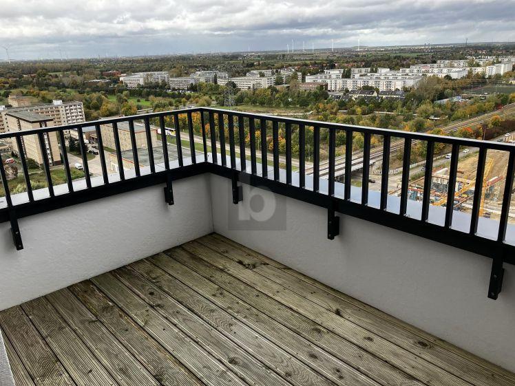 PANORAMABLICK TRIFFT MODERNE: WOHNEN IM MARZAHN - Foto 1