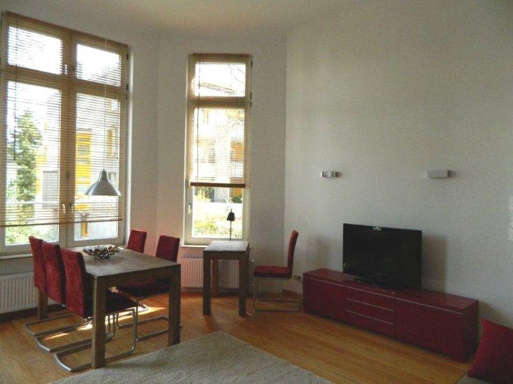 TOP Lage Hamburg-Harvestehude: vollständig möblierte Wohnung zu vermieten - Photo 1