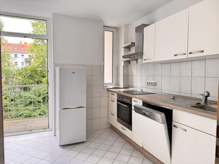 SCHNELL SEIN! SCHÖNE 2-RAUMWOHNUNG mit BALKON und EINBAUKÜCHE! - Photo 1