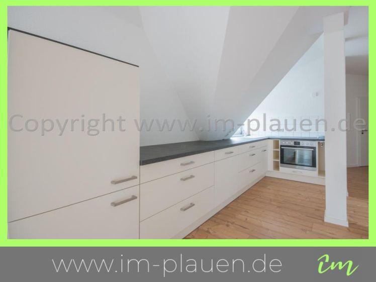 Einbauküche – Fernblick – Dachgeschoss | 2-Zimmer-Wohnung Plauen Hradschin - Photo 1