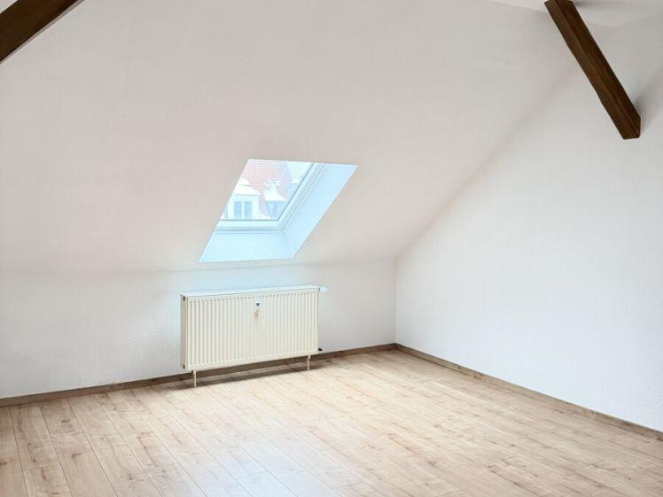 +++SCHÖNE DACHGESCHOSSWOHNUNG+++ - Foto 1