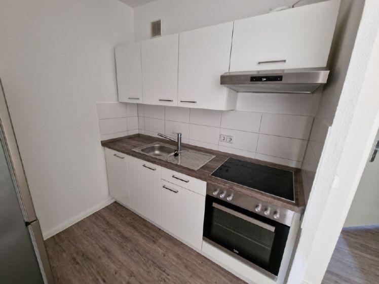 tolle 2 R.-Whg. mit EBK und Balkon - Foto 1