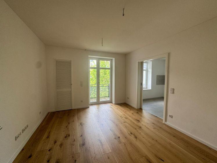 NEUE EBK mögl. * im 3. OG / moderne Ausstattung u.v.m. !!! - Foto 1