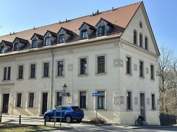 Historisches Villenviertel! 1-Zimmer-Whg. (OG) mit EBK, Tageslicht-Bad und Stellplatz. - Foto 1