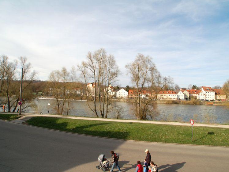 Voll möblierte 2 Zimmer Wohnung direkt an der Donau - ab 01.02.2026 - Foto 1