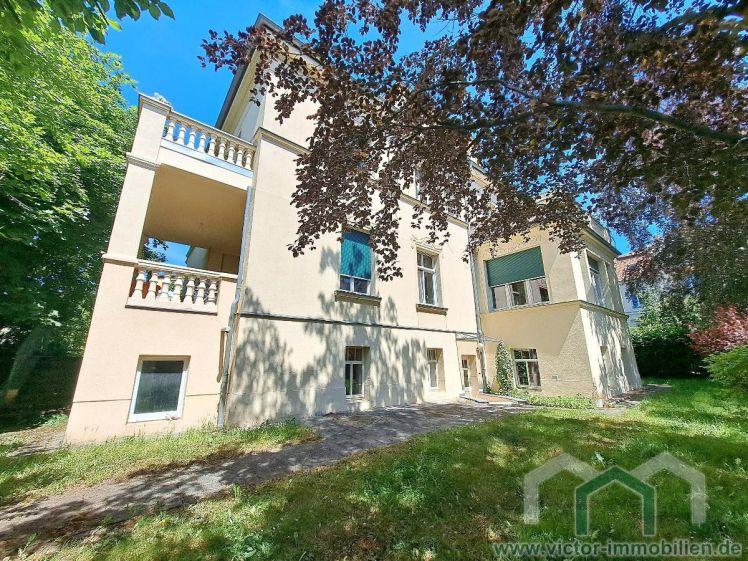 ** Großzügig geschnittene 2-Zimmer-Whg. mit Fußbodenheizung und Parkett ** - Photo 1