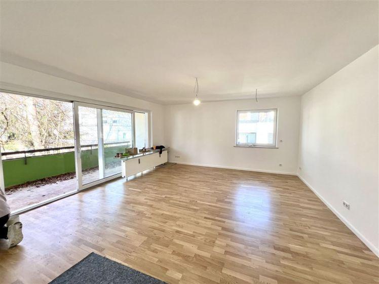 Harlaching - MIT EBK - renovierte 2-Zi-Whg. mit Loggia und neuem Bad - Photo 1