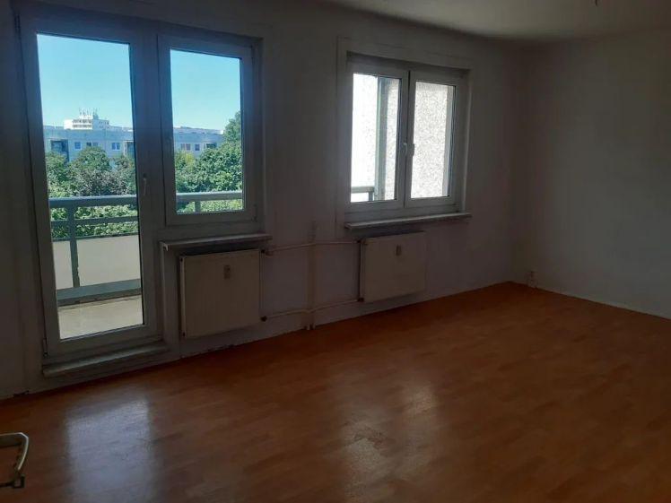 Ruhig gelegene 4-Raum-Wohnung in Berlin-Marzahn - Foto 1