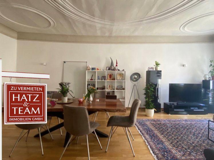 Helle Altbauwohnung mit Charakter mitten in der Altstadt! - Photo 1