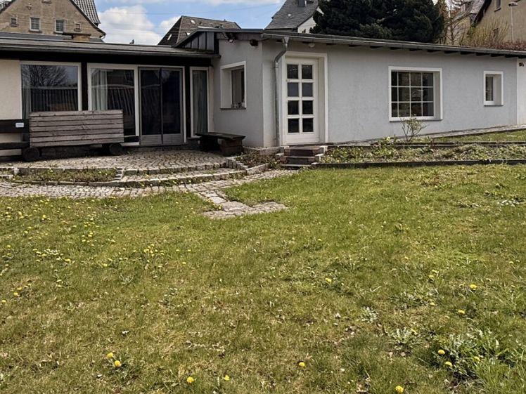 Schöner Bungalow mit ruhigem Grundstück - Photo 1