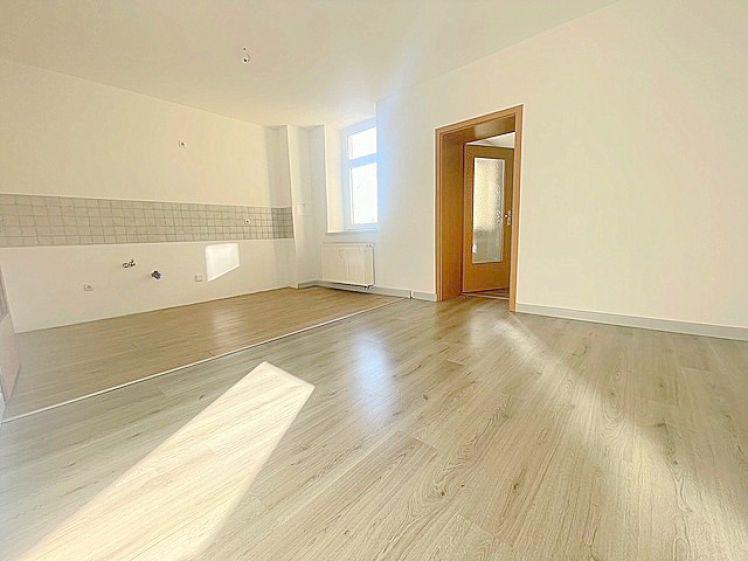 4 Raum Wohnung*Tageslichtbad mit Dusche & Eckbadewanne* Gartennutzung*Stellplatz mgl.* - Foto 1