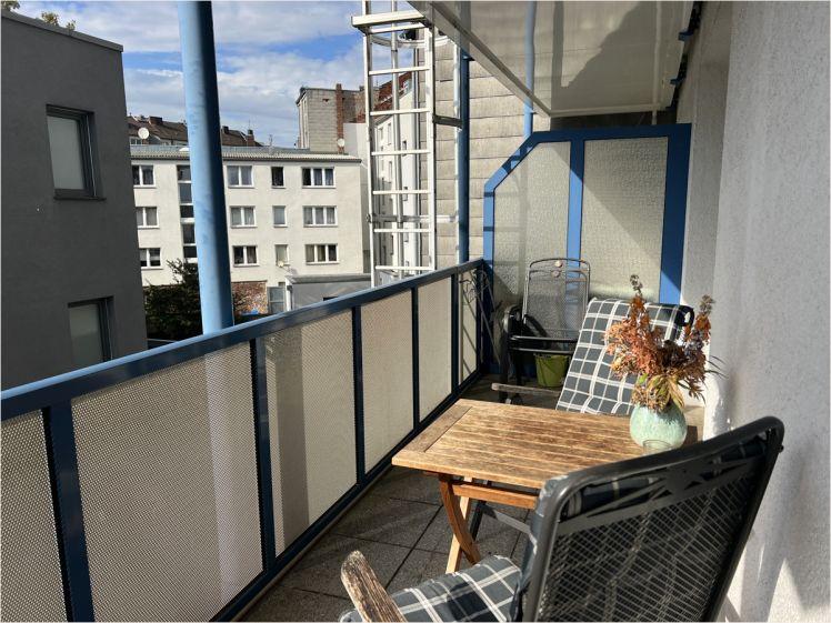Großzügige 2-Zimmer-Wohnung mit Balkon und zwei Bädern in Aachen - Foto 1