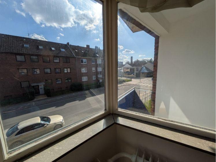 Einfache 1-Zimmer-Wohnung mit Balkon - günstig & zentral gelegen - Photo 1