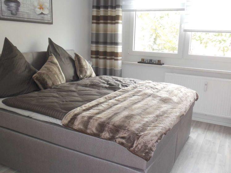 Modernes Laminat und Fliesen - Balkon - Fußbodenheizung im Bad - schnell Termin vereinbaren! - Photo 1