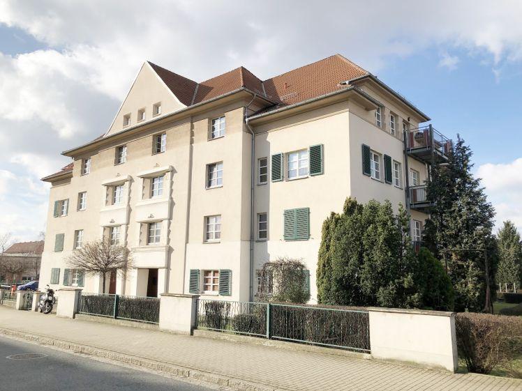 Wohlfühlgarantie im Altbau - inklusive Einbauküche und Balkon - Photo 1