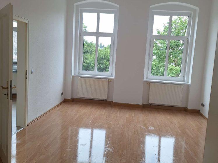 Tolle 4- Raum Wohnung mit Balkon, zentrumsnah! - Photo 1