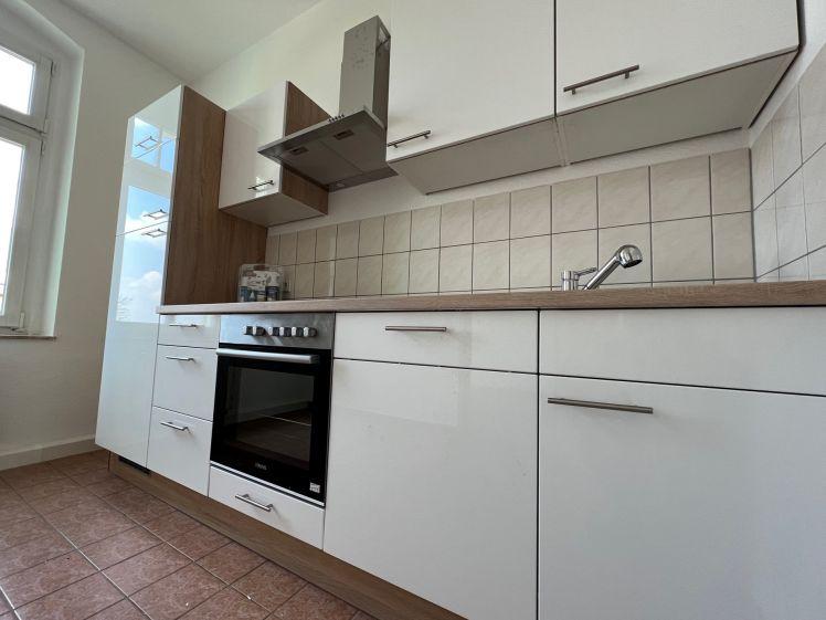 3. OG - NEUES Laminat + zzgl EBK*** !!! frei ab 1.8.26 - Photo 1