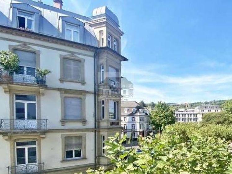 Möblierte 2 Zimmer-Altbauwohnung im Zentrum von Baden-Baden - Photo 1