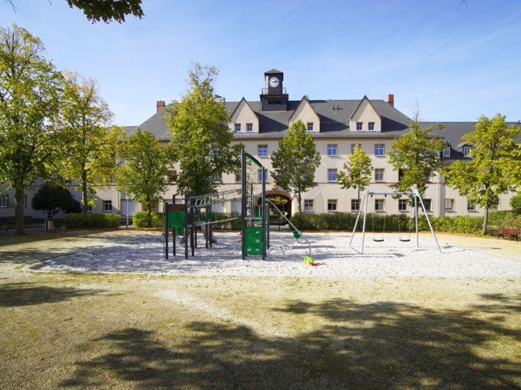 NEU! Modern sanierte 2-Raum-Whg. mit offenem Wohn-Koch-Essbereich, Tageslichtbad und eigenem Garten - Photo 1