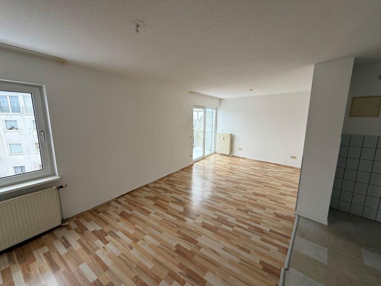 Endlich raus bei Mama – 2 Zimmer für deinen Neustart mit Balkon in guter Lage - Photo 1