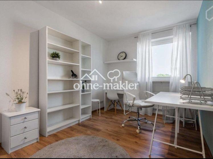WG-Gründung: Möblierte 3 WG-Zimmern in Top-Lage – Frankfurt Niederrad - Photo 1