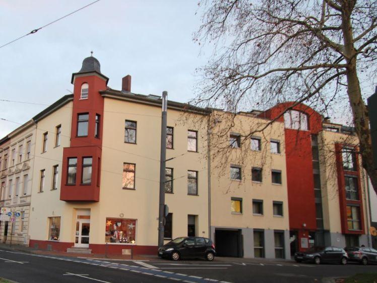 Vollständig sanierte stylische 4-Zi-DG-Wohnung Einbauküche Galerie Keller im Zentrum v. Bonn-Beuel - Photo 1