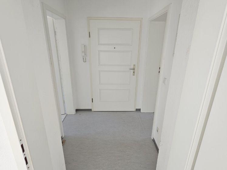 Lichtdurchflutete Wohnung mit Fenster in Bad und Küche – ideal für Singles & Paare - Photo 1