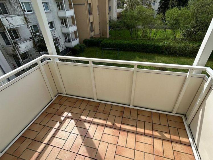 Gemütliche 2-Zimmer mit Balkon und Wannenbad in ruhiger Lage - Photo 1