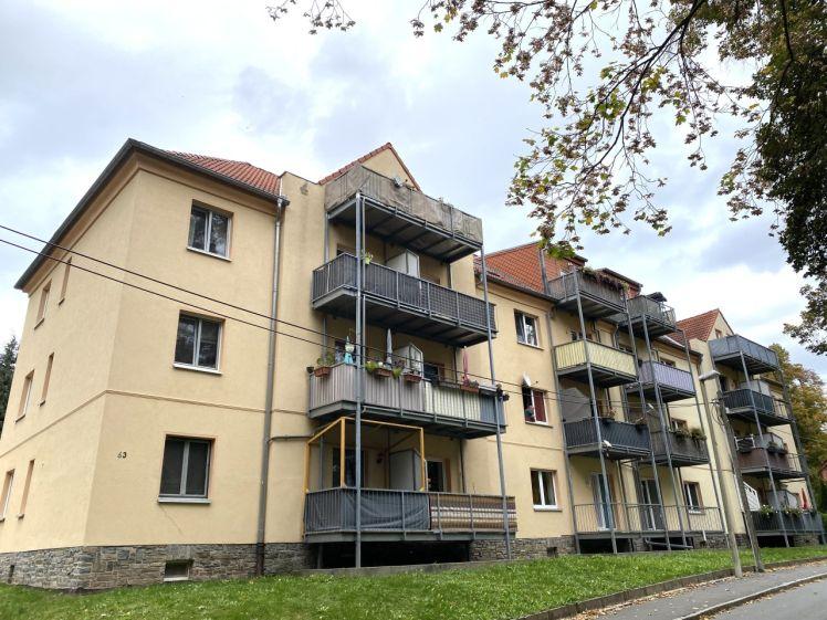 Ab 1.7.! Helle 3-Raumwohnung mit zwei Balkonen und Stellpl. in Zwickau - Photo 1