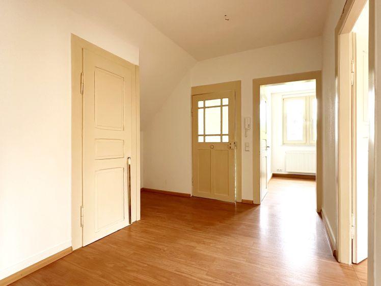 Ruhige Dachgeschoss - Wohnung, gemütlich wohnen zwischen Innenstadt und Klinikum - Photo 1