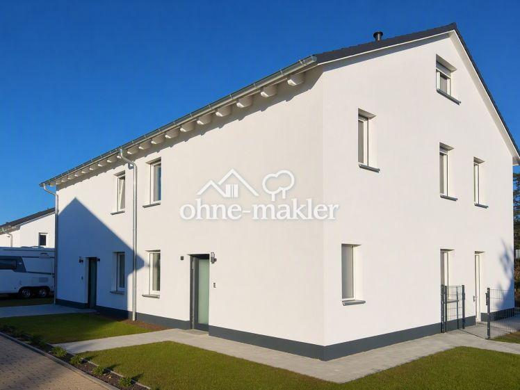 *** Ihr neues Zuhause in einer Doppelhaushälfte in Feucht, inklusive 2 Stellplätze und TOP LAGE*** - Photo 1