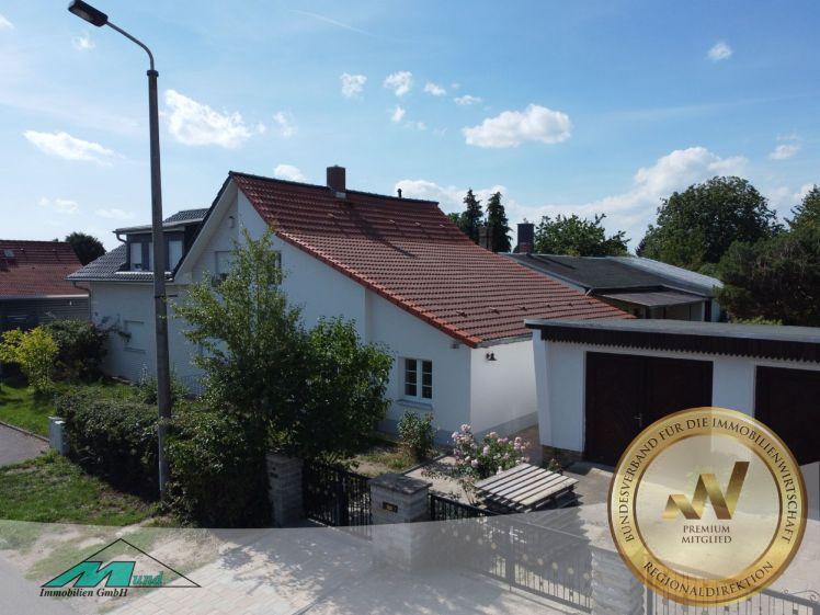 Doppelhaushälfte – kernsaniert mit großem Garten und ca. 107m² Wohnfläche in Mockau - Photo 1