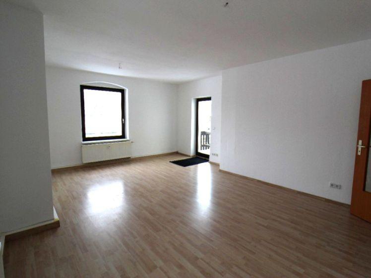 Ruhig wohnen im Stadtkern mit Einbauküche - Helle Wohnung zum sofortigen Bezug - Foto 1