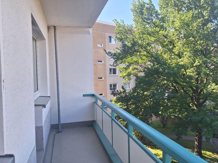 Helles 2-Zimmer-Glück mit Balkon – Ihr Wohlfühlplatz in der 1. Etage - Foto 1