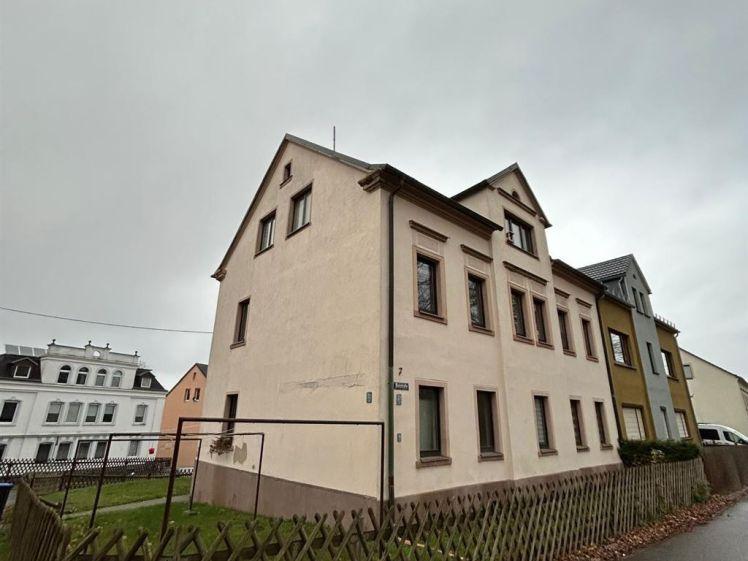 Gemütliche DG 2-Zimmer mit Dusche und Laminat in ruhiger Lage! - Photo 1