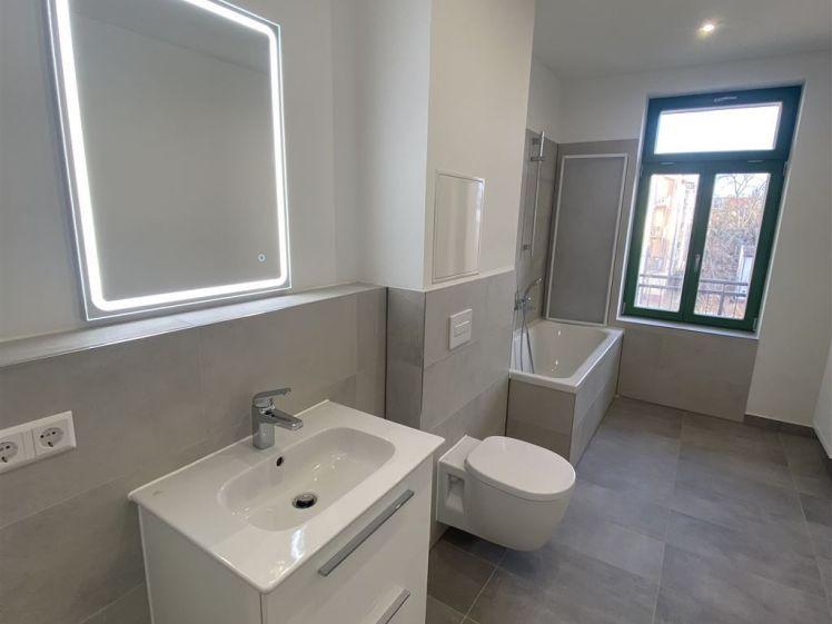 Plagwitz! Erstbezug nach Sanierung* helle 3 Zimmer-Whg.* sep. Küche* Balkon*Tageslichtbad - Photo 1