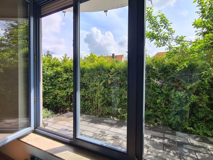 BARRIEREFREI + EINBAUKÜCHE + ERDGESCHOSS MIT sonniger MINI-Terrasse + STELLPLATZ OPTIONAL - Foto 1