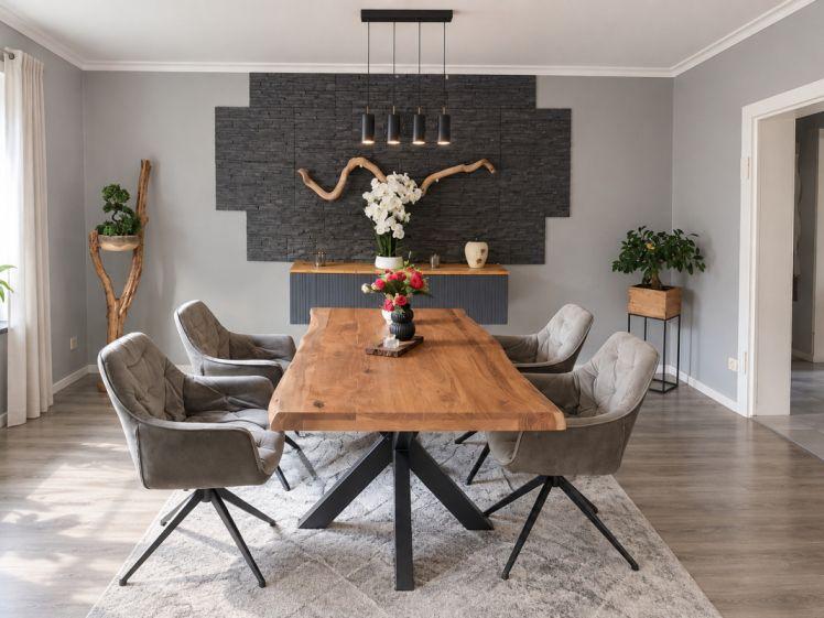 Zentral gelegene 4-Zimmer-Wohnung mit Loggia - Foto 1