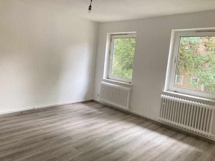 Stilvoll wohnen mit Weitblick - gepflegte 2-Zimmerwohnung im 3. Obergeschoss (ohne Fahrstuhl) - Photo 1