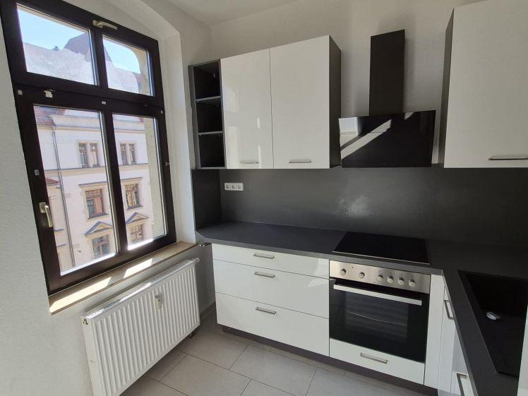 + + + 3 Zimmer Whg. mit EBK, Balkon, Bad mit Wanne und Dusche + + + - Foto 1